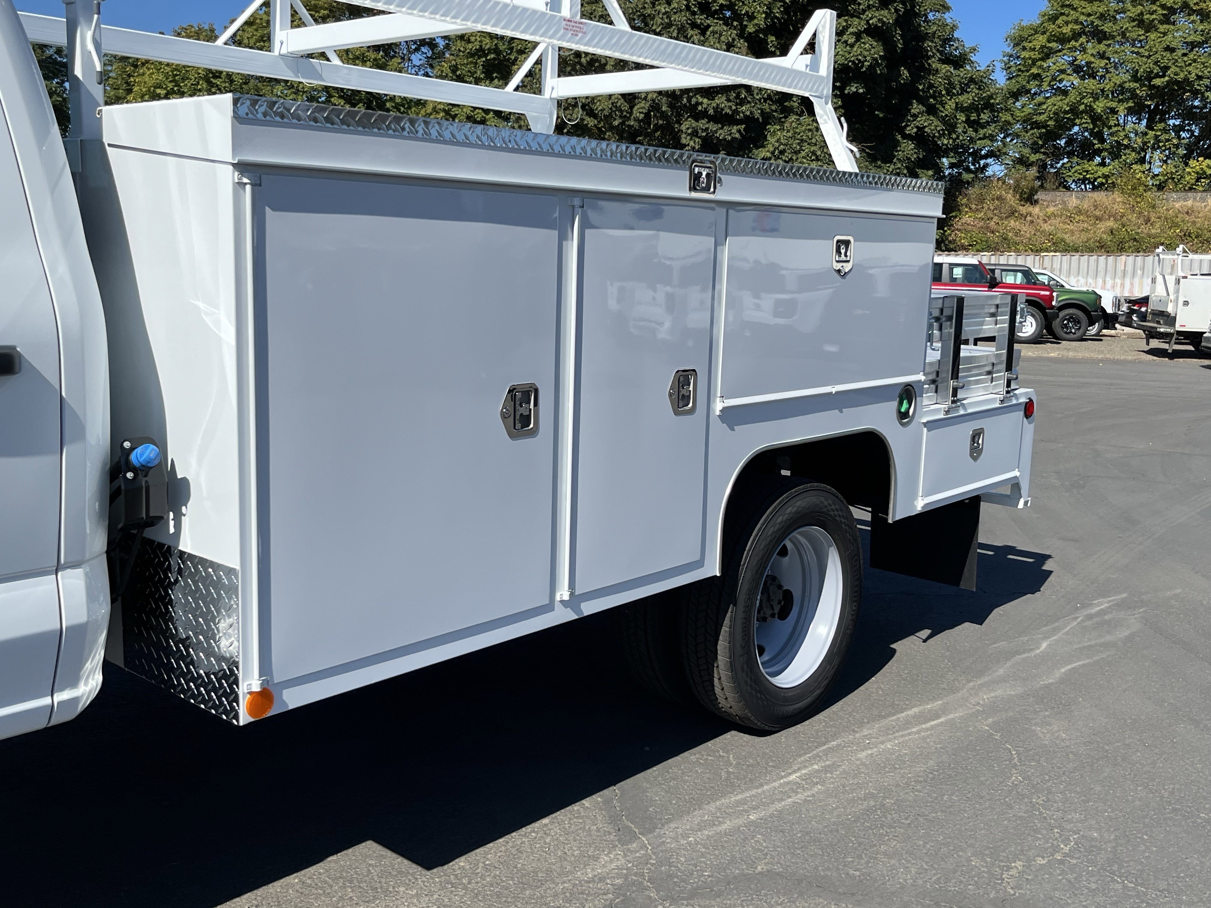 New 2026 Ford F550 4x4 Crew Cab Super Duty image 11