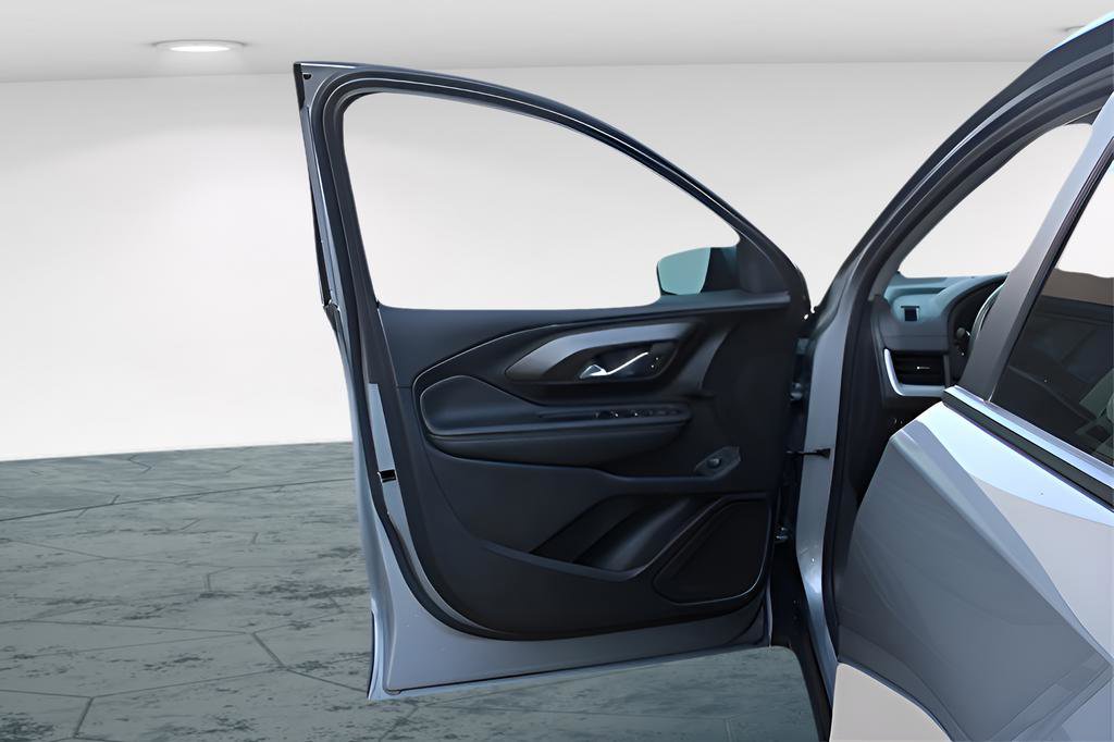 Used 2023 GMC Terrain SLE w/ Driver Convenience Package image 11