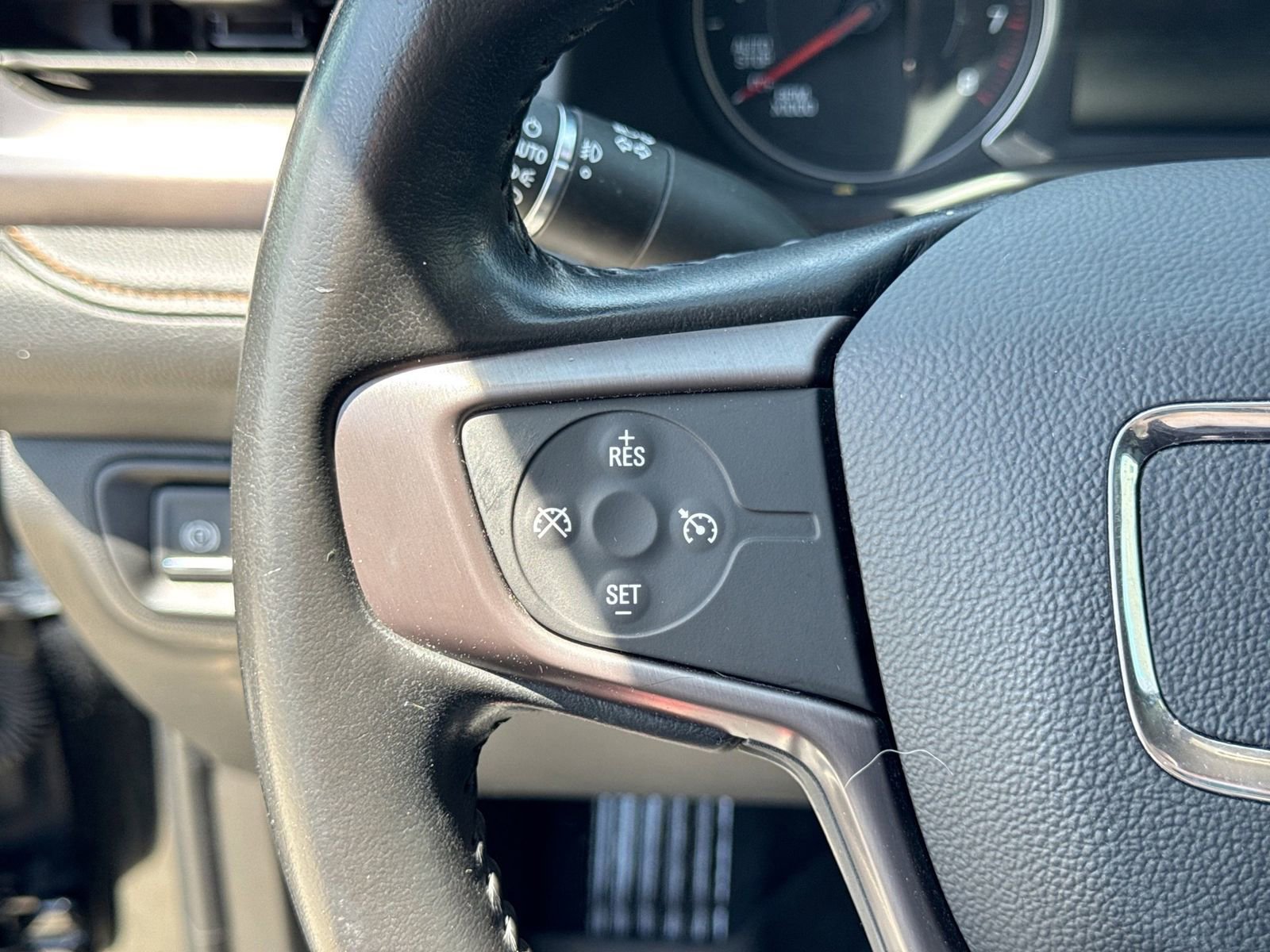 Used 2020 GMC Acadia AT4 w/ Trailering Package AWD/4WD image 27
