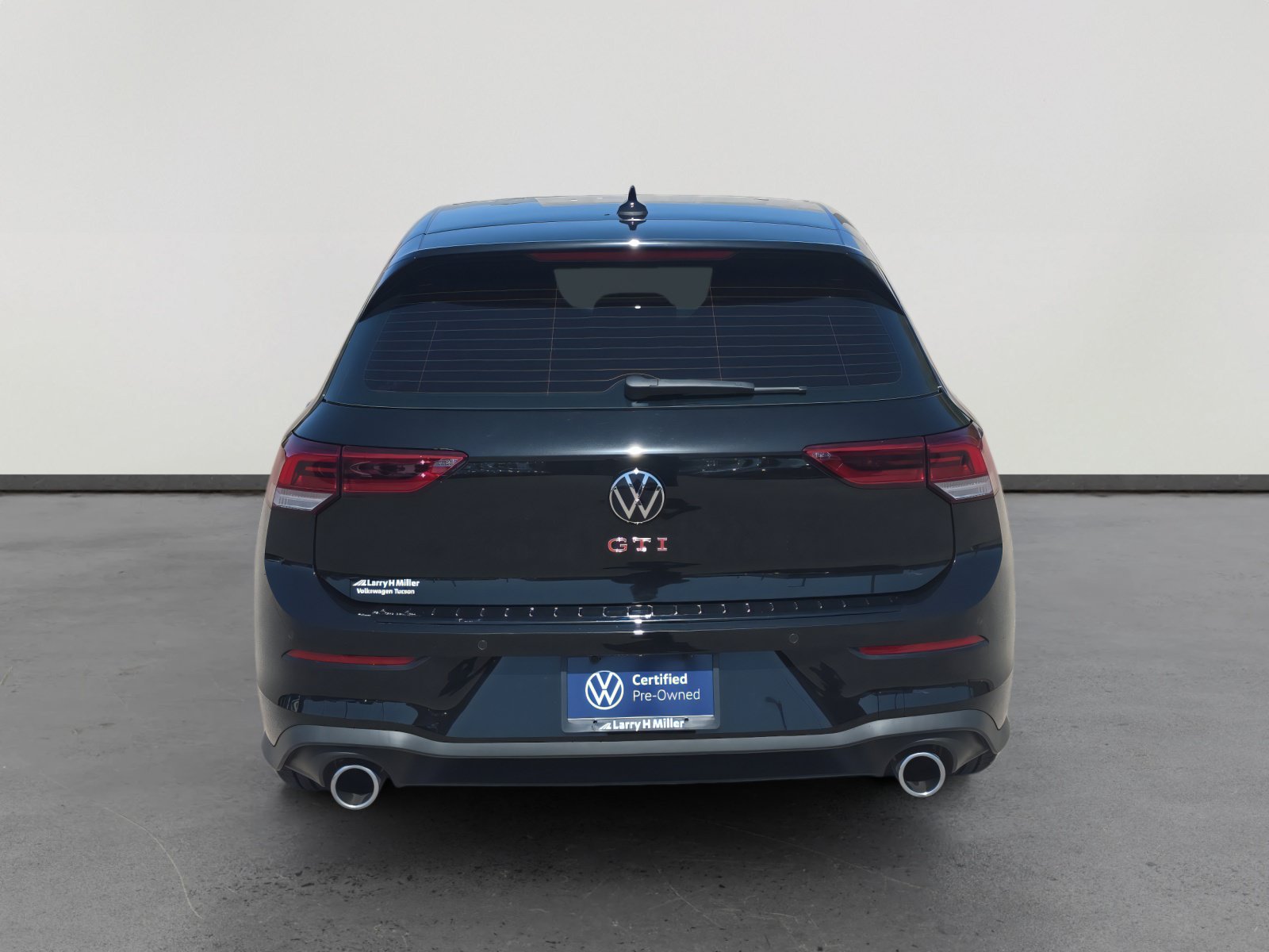 Certified 2025 Volkswagen Golf S FWD image 4