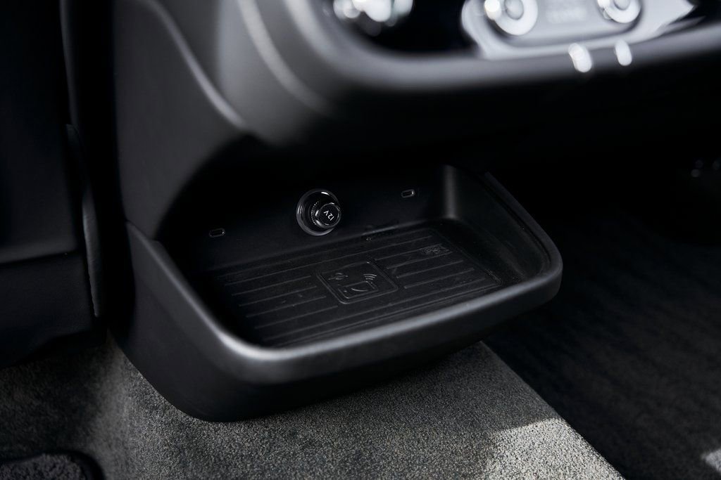 Used 2023 Bentley Bentayga Extended Wheelbase image 53