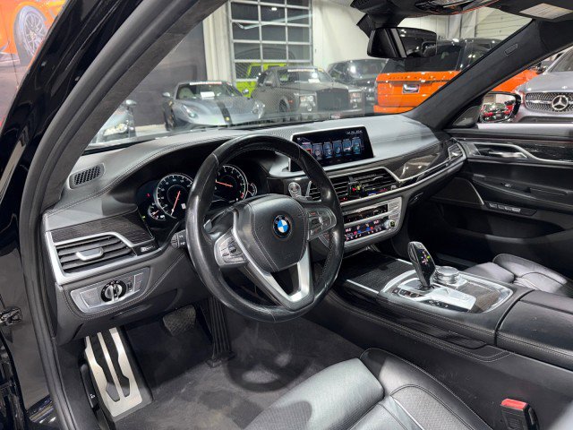 Used 2016 BMW 750i RWD image 49