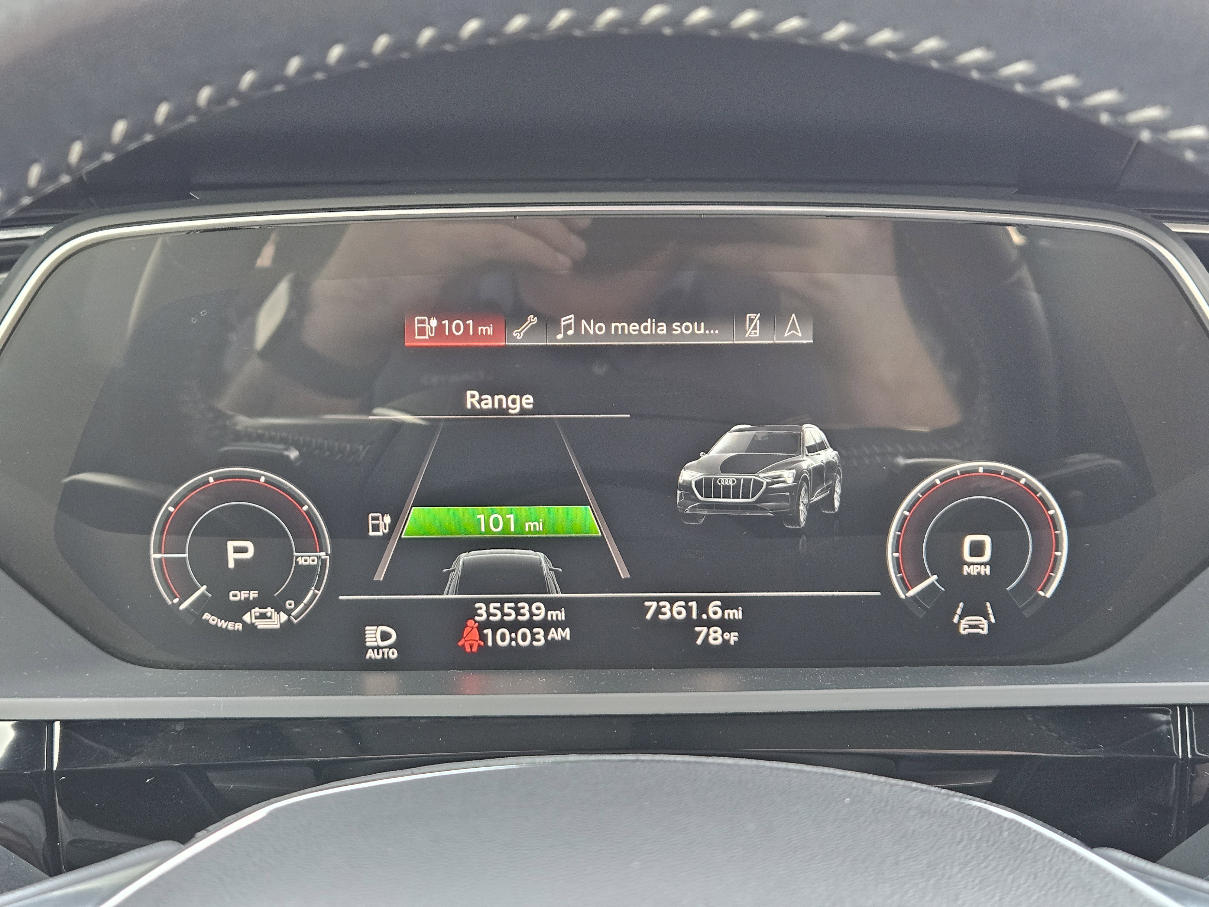 Used 2021 Audi e-tron Prestige w/ Prestige Package image 18