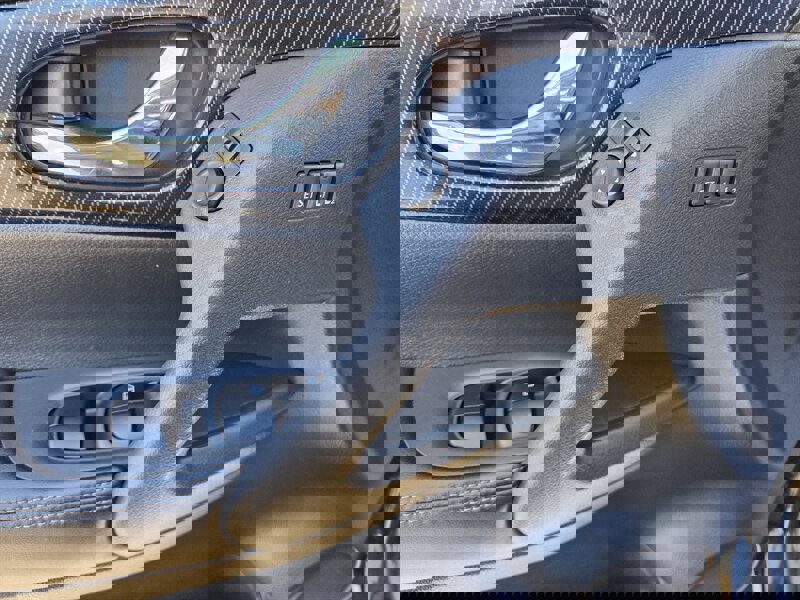 Used 2017 Nissan Rogue SL w/ SL Premium Package image 13