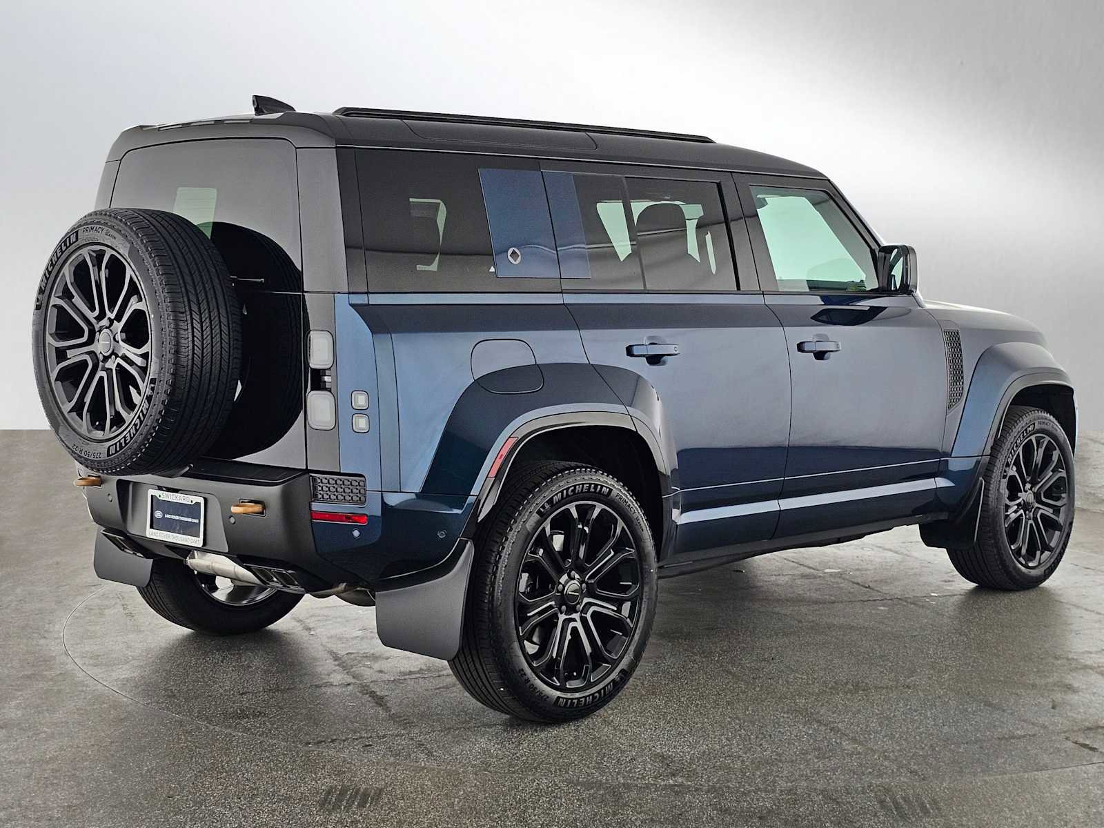 New 2026 Land Rover Defender 110 OCTA image 5