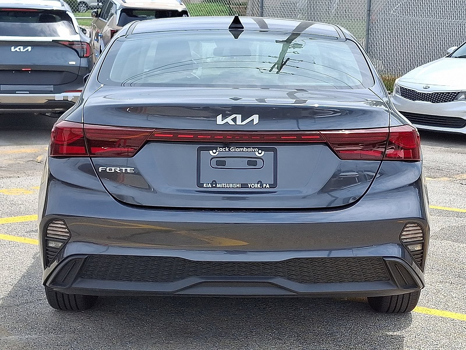 Used 2023 Kia Forte LXS FWD image 6