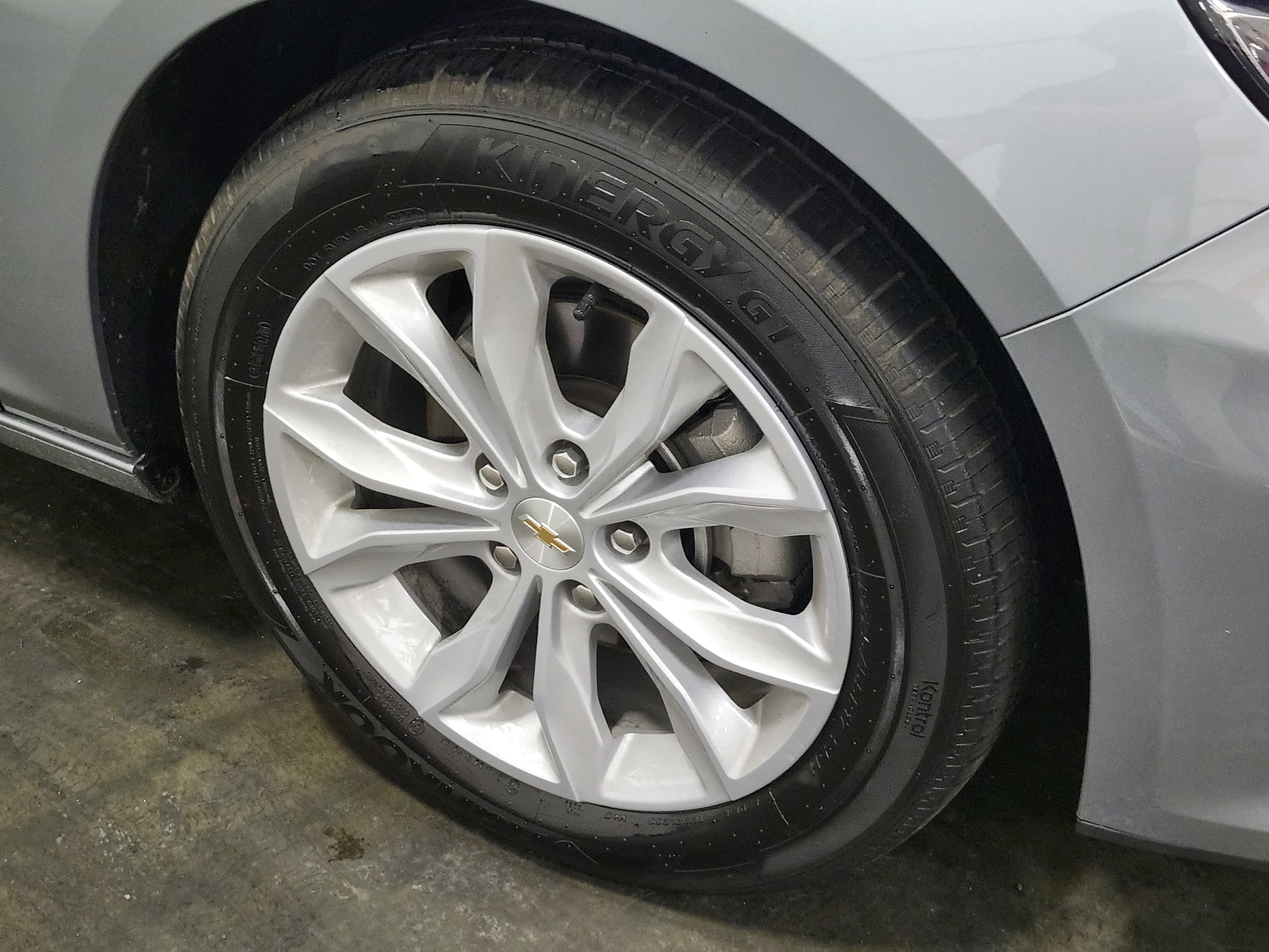 Used 2025 Chevrolet Malibu LT image 32