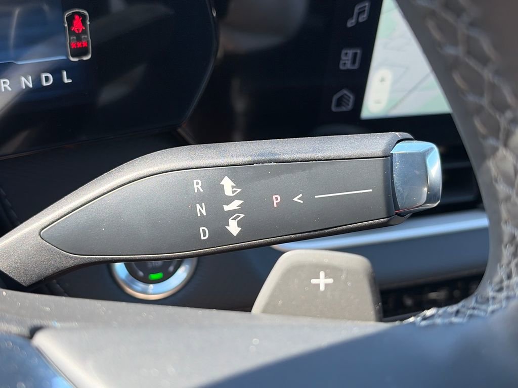 New 2026 Chevrolet Equinox LT w/ Safety and Technology Package FWD image 23