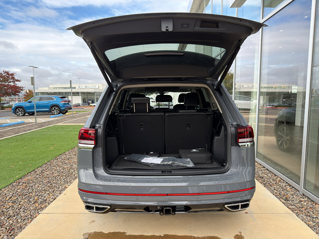 New 2026 Volkswagen Atlas SEL Premium R-Line image 9