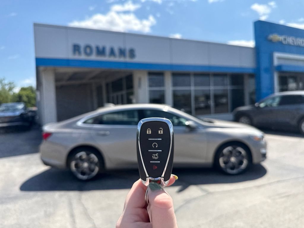 Used 2024 Chevrolet Malibu LT FWD image 24