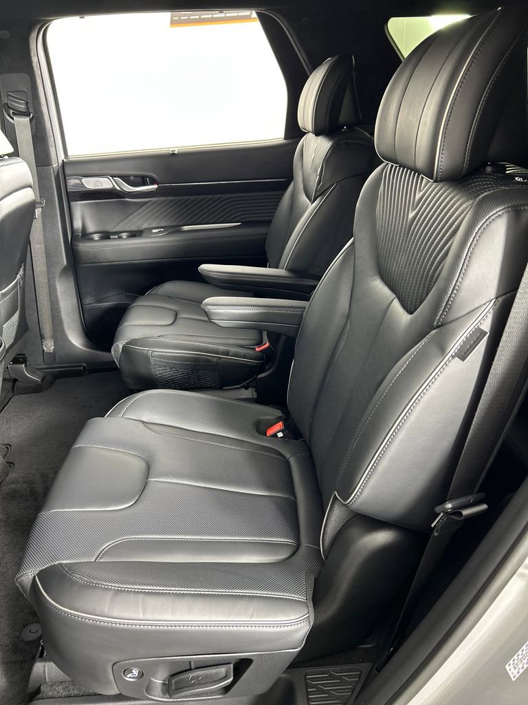 Used 2025 Hyundai Palisade Calligraphy AWD/4WD image 17