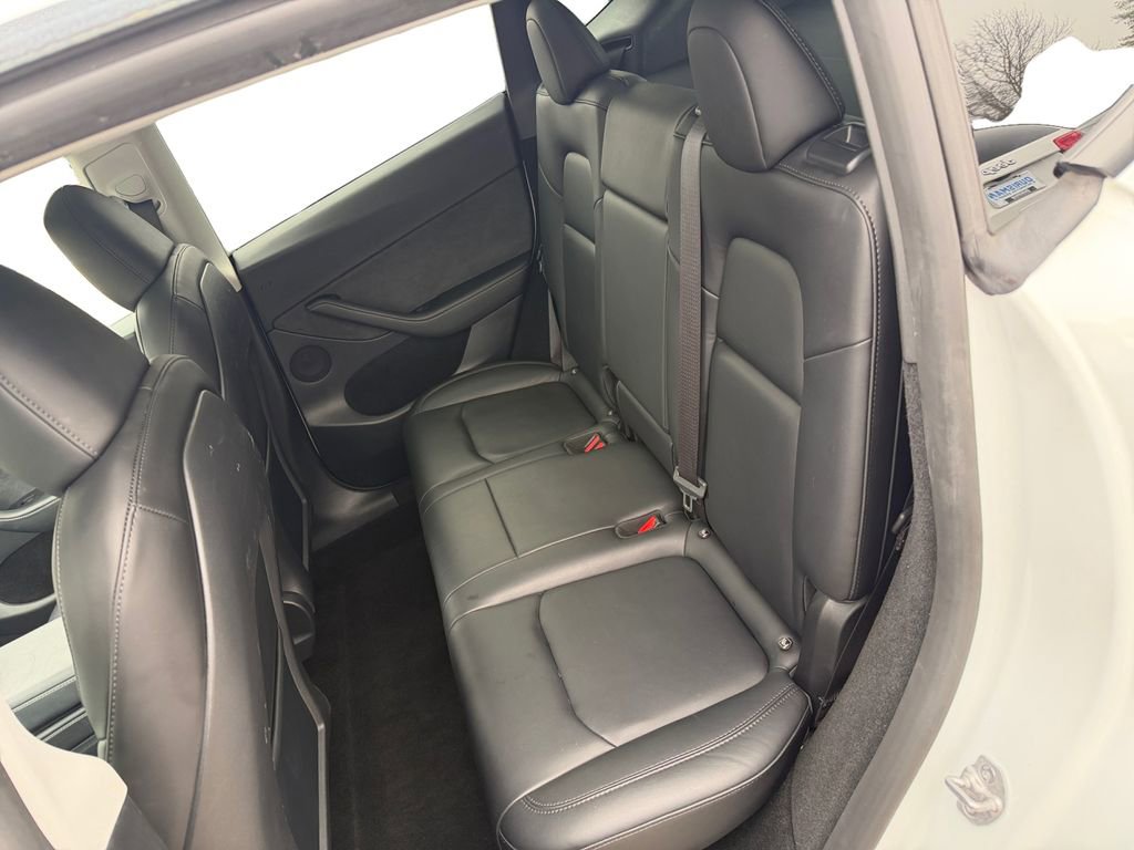 Used 2023 Tesla Model Y Long Range image 13