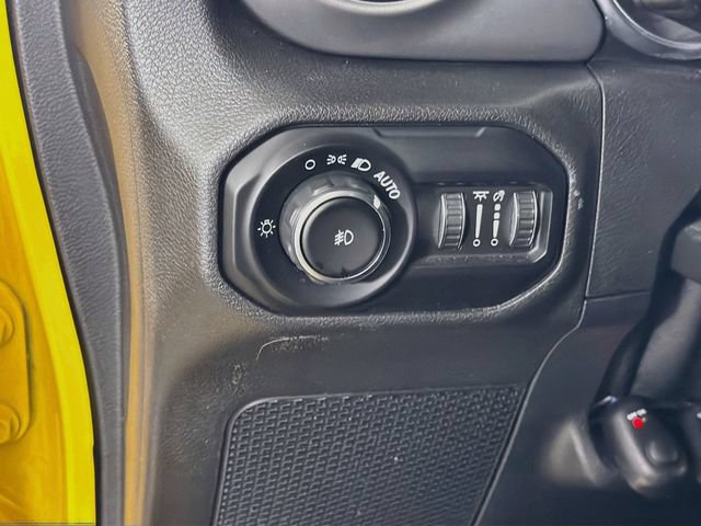 Used 2021 Jeep Wrangler Unlimited Sport AWD/4WD image 12