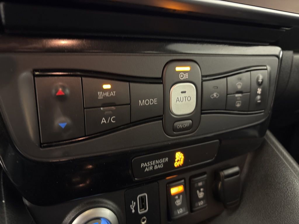 Used 2019 Nissan Leaf SL Plus w/ Protection Package image 28