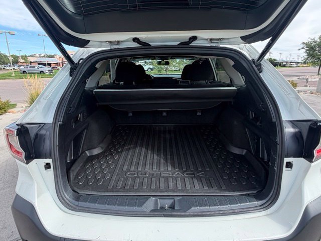 Used 2024 Subaru Outback Premium AWD/4WD image 28
