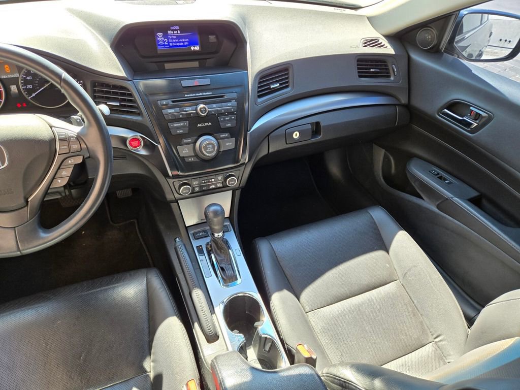 Used 2013 Acura ILX w/ Premium Package FWD image 8