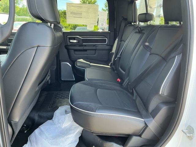 New 2026 RAM 5500 4x4 Crew Cab w/ Laramie Trim Package image 10