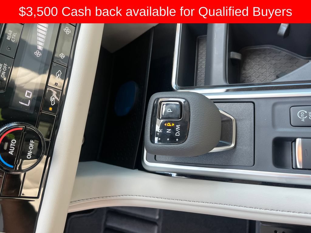 New 2026 Nissan Pathfinder Platinum FWD image 25