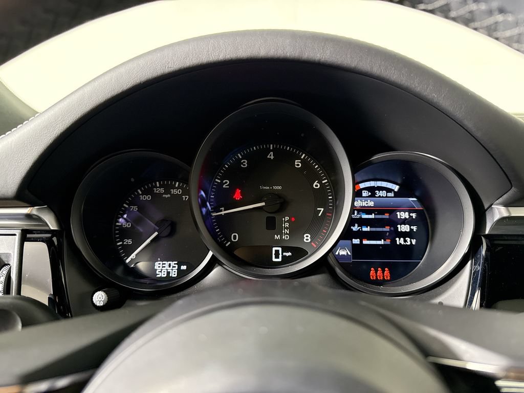 Certified 2023 Porsche Macan AWD/4WD image 13