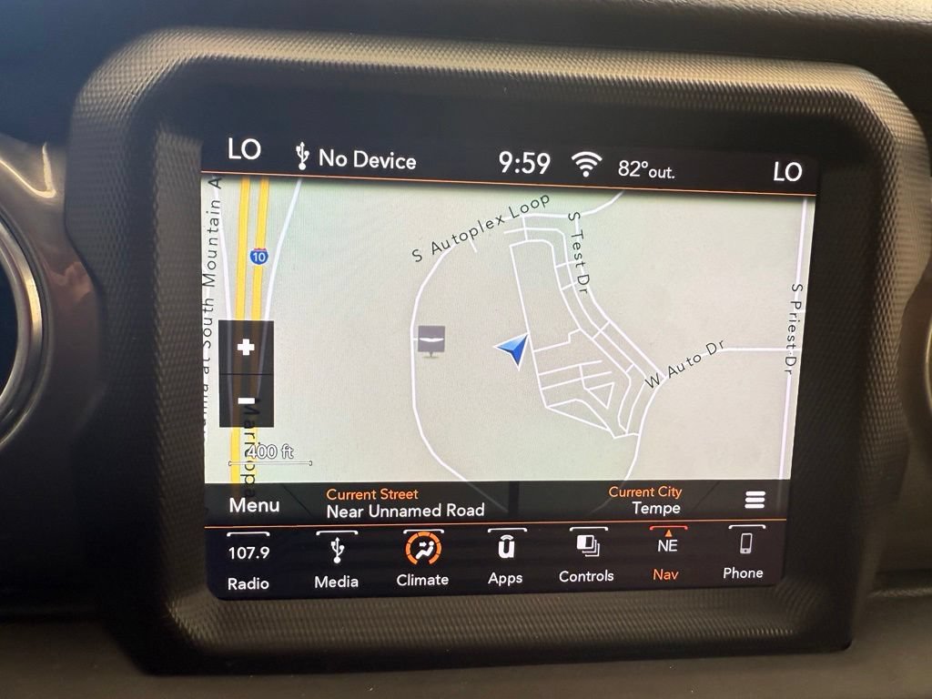 Used 2018 Jeep Wrangler Unlimited Sahara AWD/4WD image 24