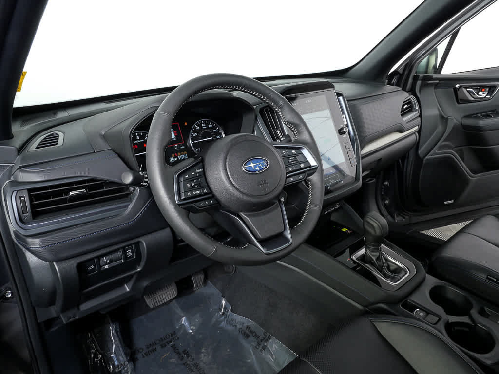 Used 2025 Subaru Forester Limited w/ Popular Package #1 AWD/4WD image 3
