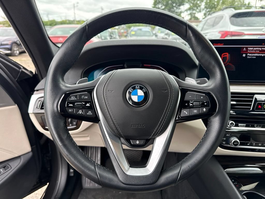 Used 2023 BMW 540i xDrive w/ Premium Package AWD/4WD image 18