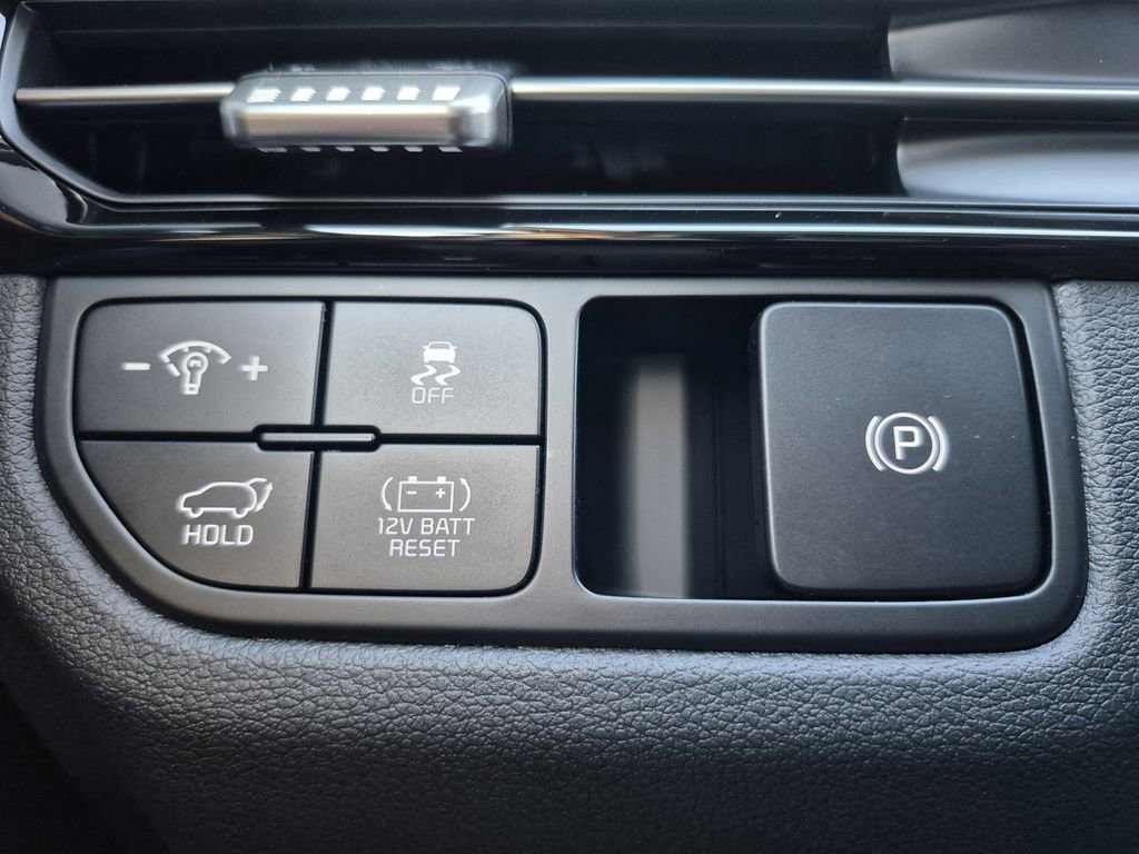 New 2026 Kia Sportage EX image 25