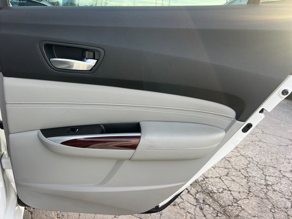 Used 2016 Acura TLX image 15