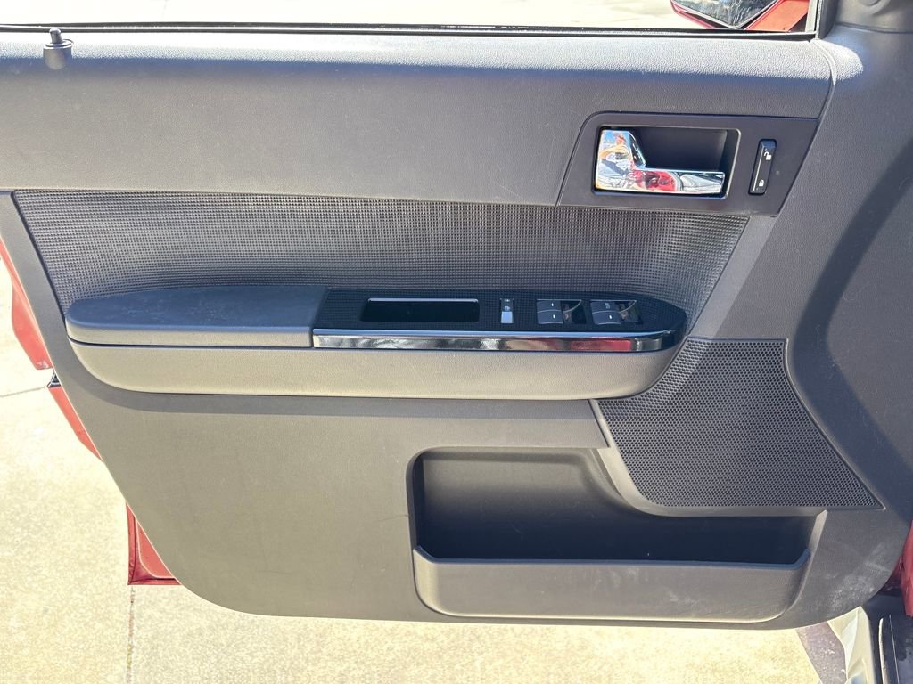 Used 2012 Ford Escape Limited image 16