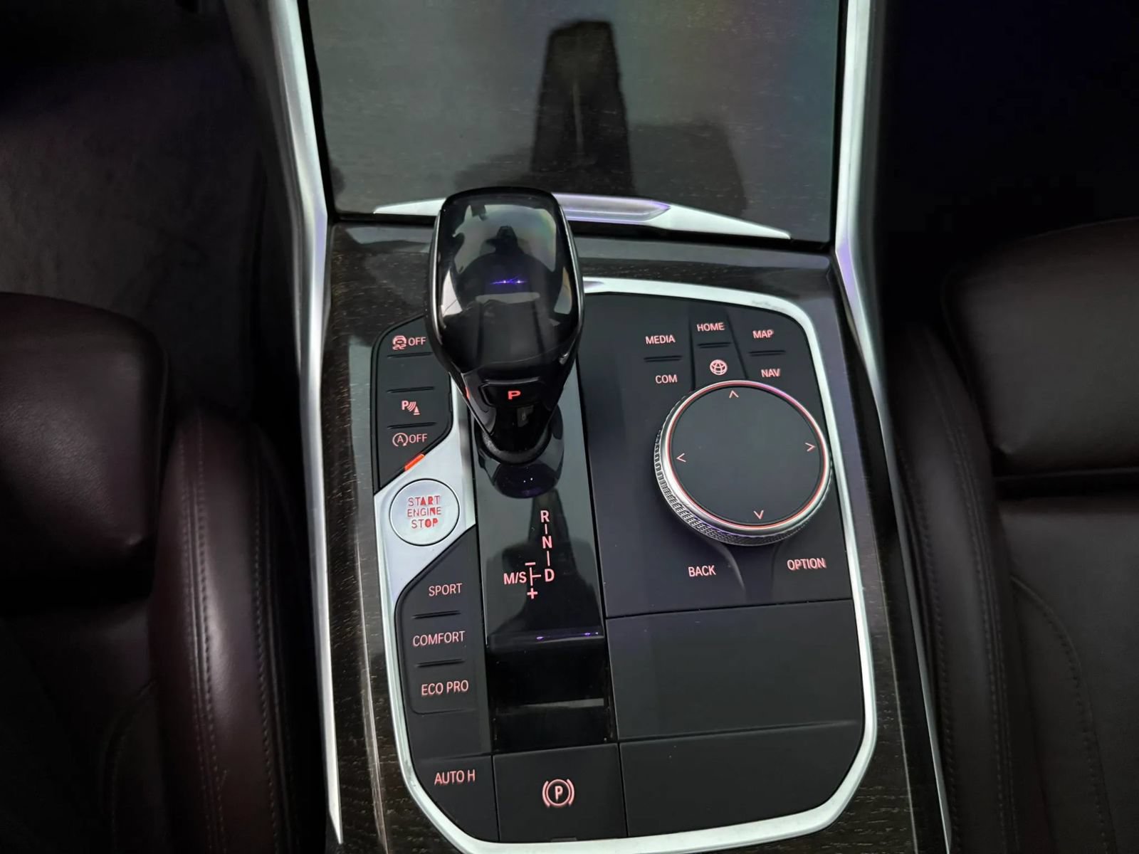 Used 2020 BMW 330i Sedan w/ M Sport Package RWD image 19
