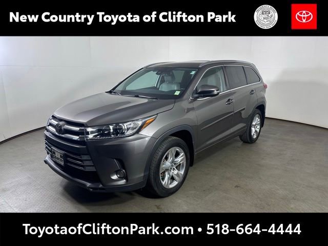 Used 2018 Toyota Highlander Limited AWD/4WD image 7