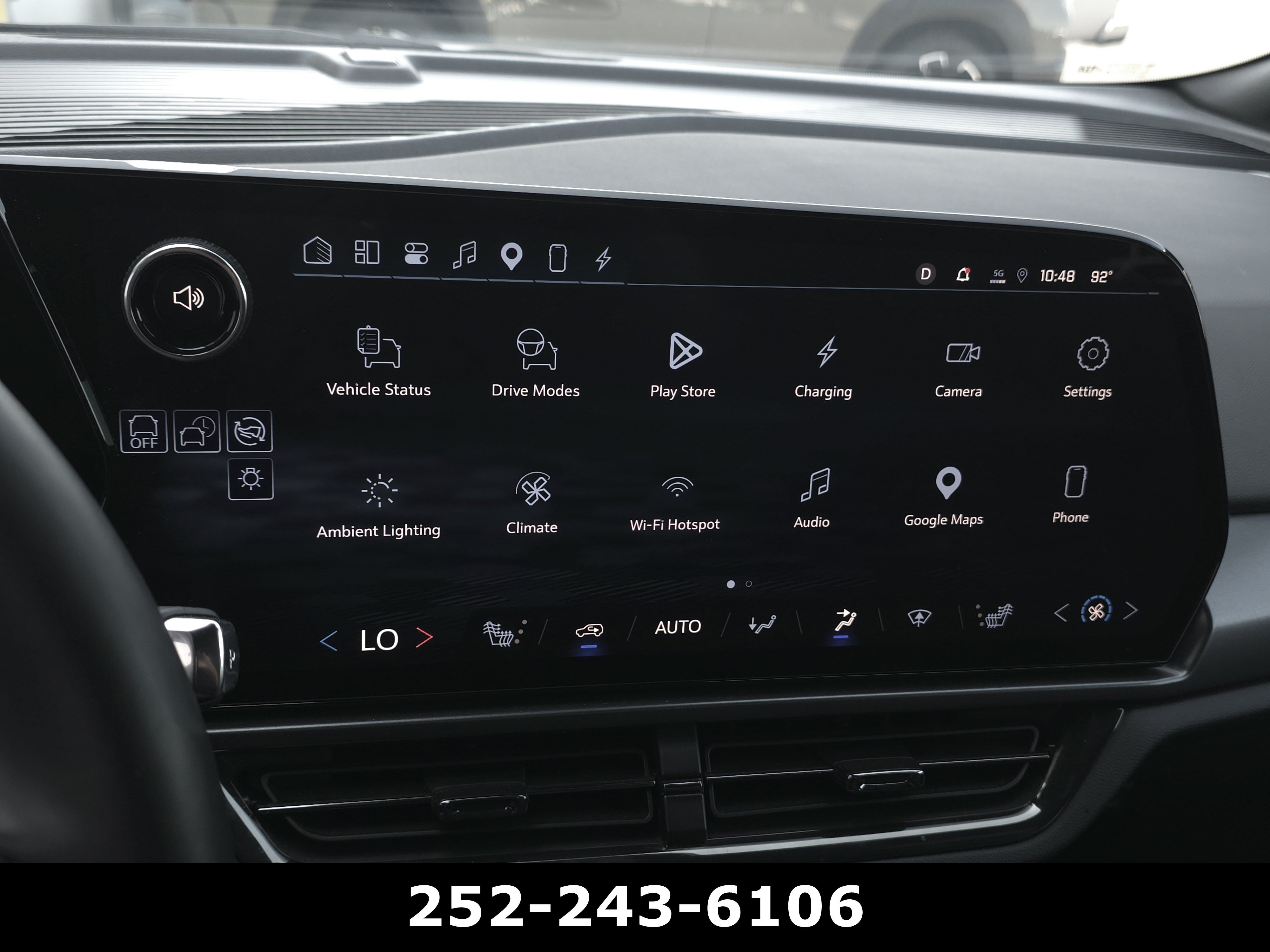 Used 2024 Chevrolet Equinox EV RS FWD image 21