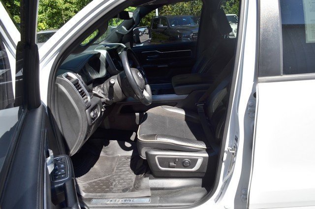 Used 2022 RAM 1500 Laramie w/ Sport Appearance Package image 17