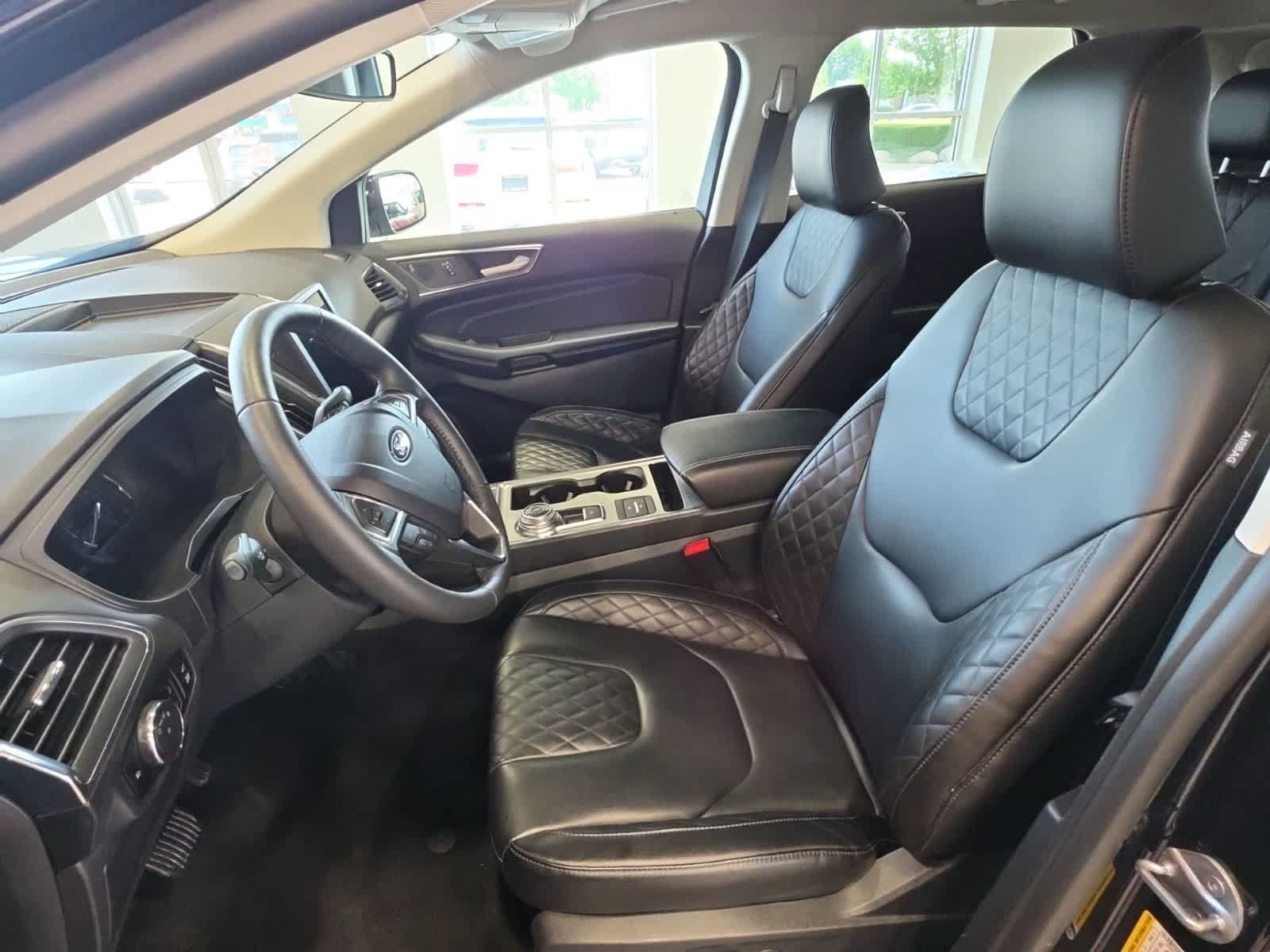Used 2024 Ford Edge Titanium AWD/4WD image 12