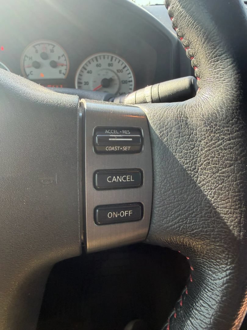 Used 2012 Nissan Titan SV AWD/4WD image 20