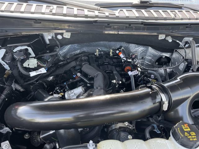 Certified 2025 Ford Expedition Platinum AWD/4WD image 39