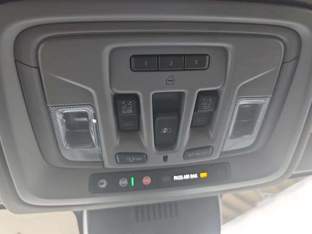 Certified 2024 Chevrolet Silverado 1500 LTZ w/ LTZ Premium Package AWD/4WD image 23