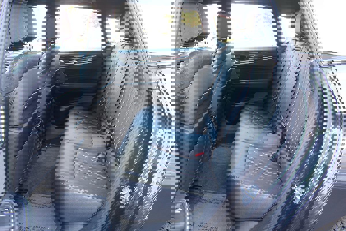 Used 2018 BMW 640i Gran Turismo xDrive image 28