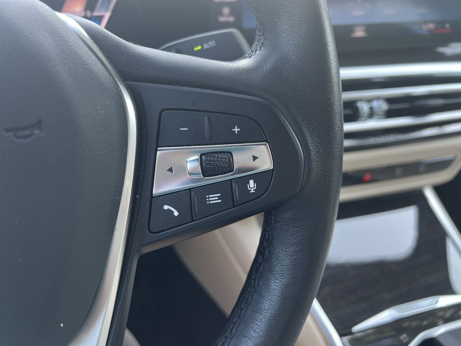 Used 2023 BMW i4 eDrive40 w/ Premium Package RWD image 33