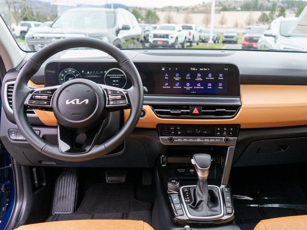 Certified 2026 Kia Seltos EX w/ EX Sunroof Package image 14