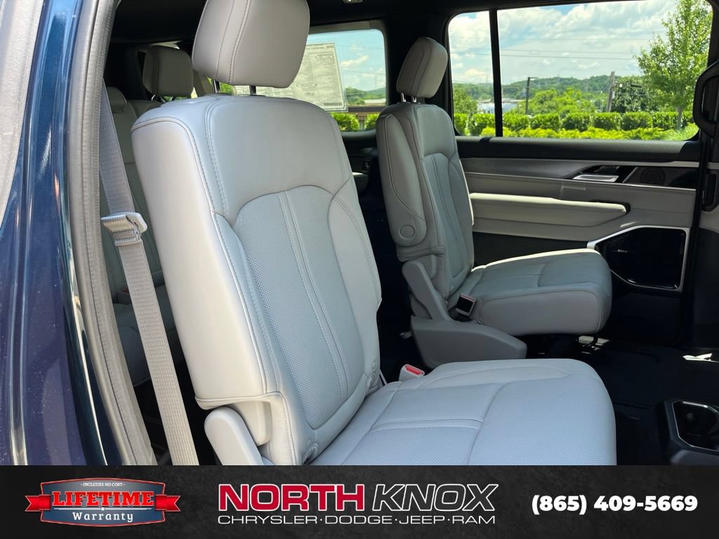 New 2026 Jeep Grand Wagoneer L Limited w/ Premium Group II AWD/4WD image 24