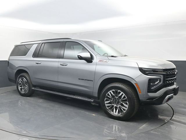 Used 2025 Chevrolet Suburban Z71 AWD/4WD image 7