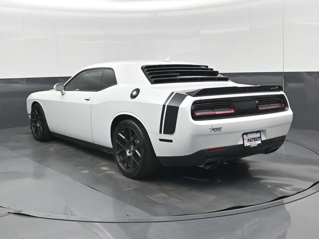 Used 2016 Dodge Challenger R/T Scat Pack RWD image 30
