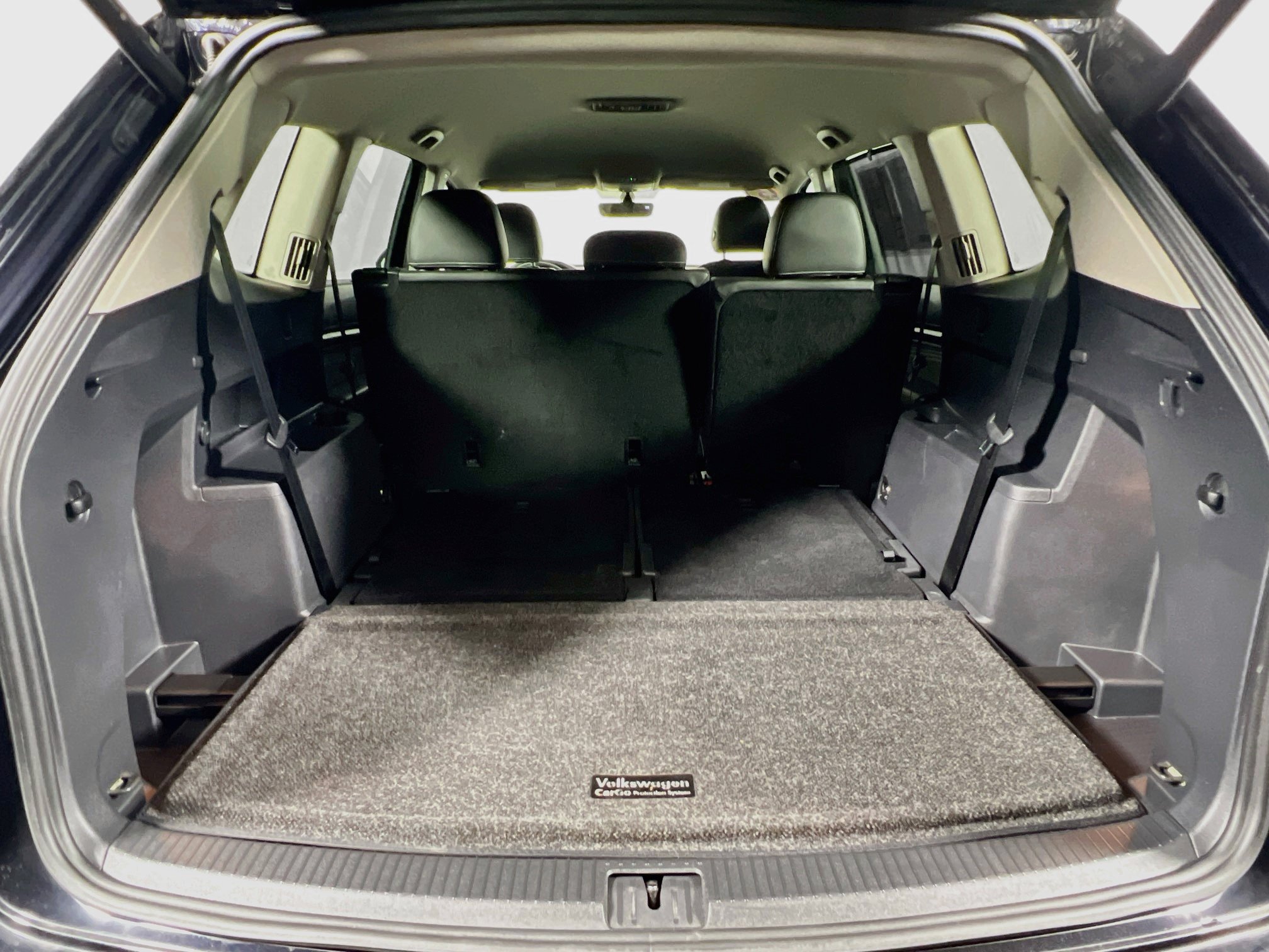 Used 2023 Volkswagen Atlas SE FWD image 33
