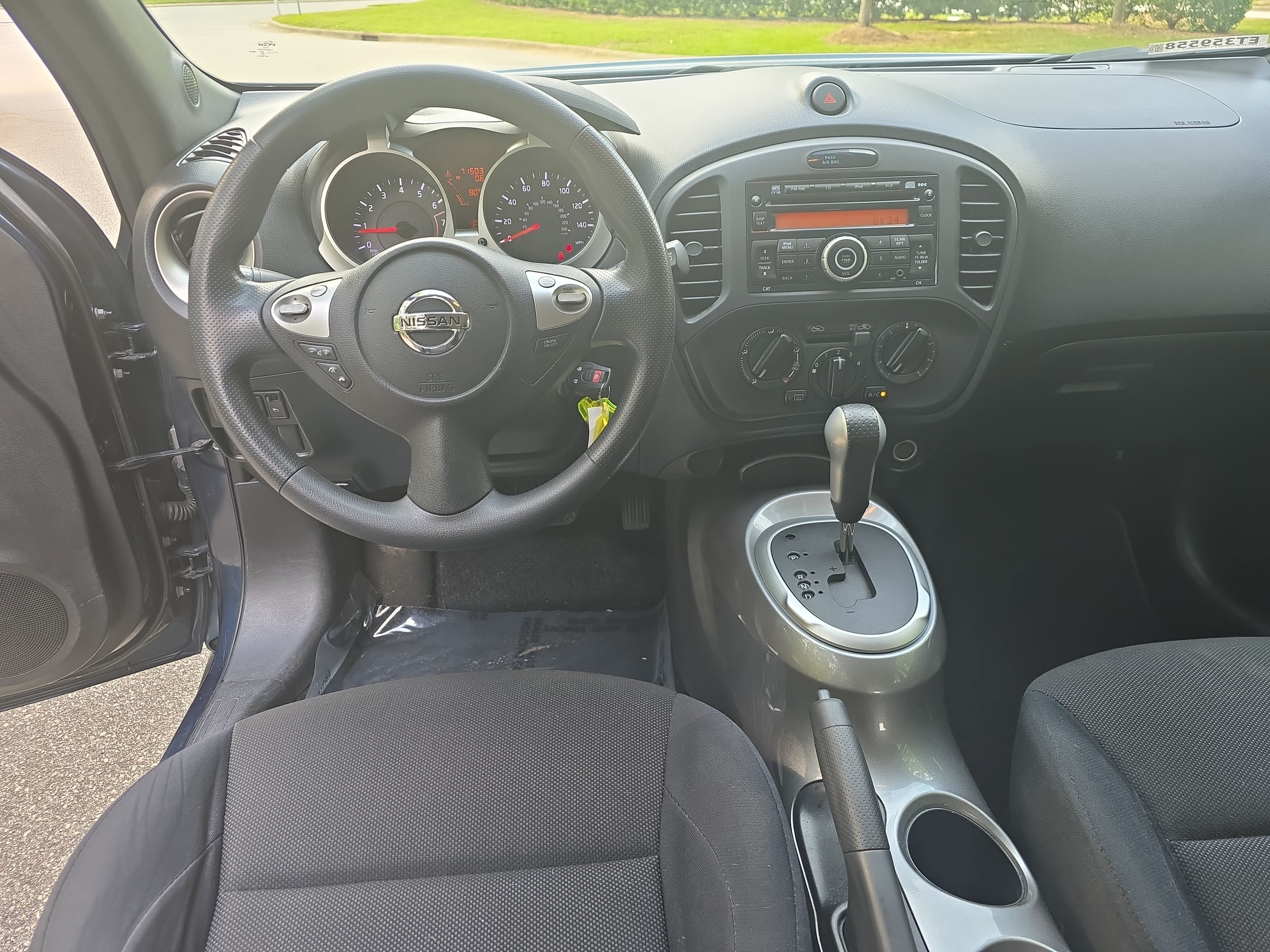 Used 2014 Nissan Juke S FWD image 17