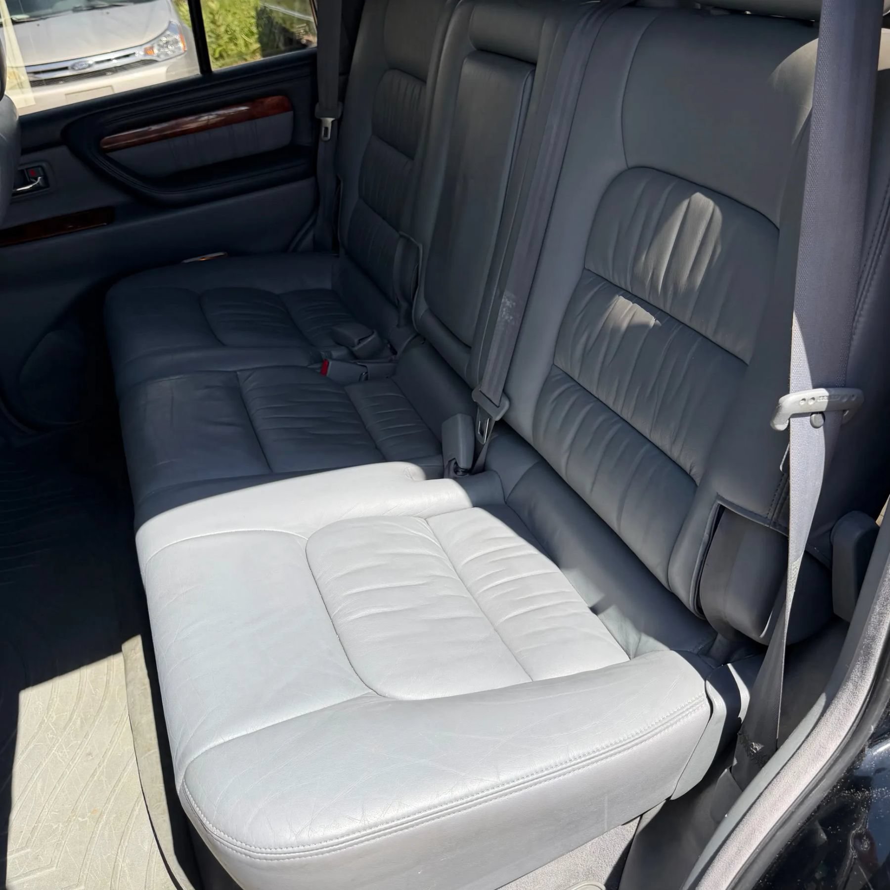 Used 1999 Lexus LX 470 4WD image 23