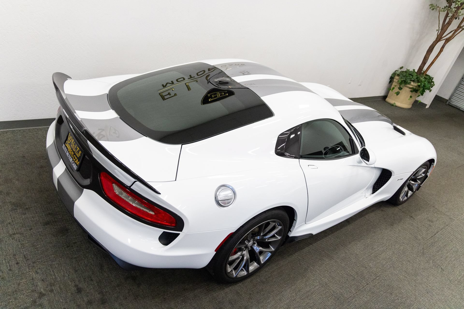 Used 2014 SRT Viper GTS w/ Exterior Carbon Fiber Package RWD image 24