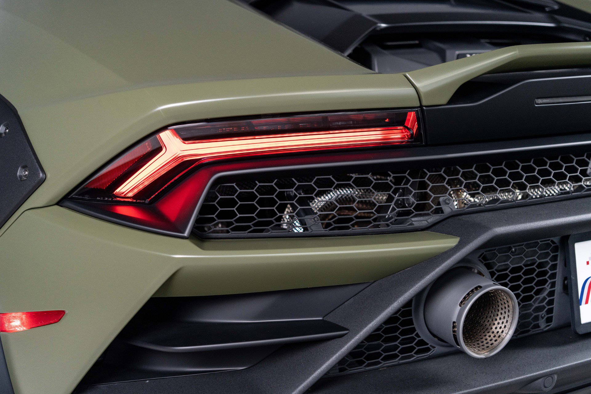 Used 2024 Lamborghini Huracan Sterrato AWD/4WD image 18