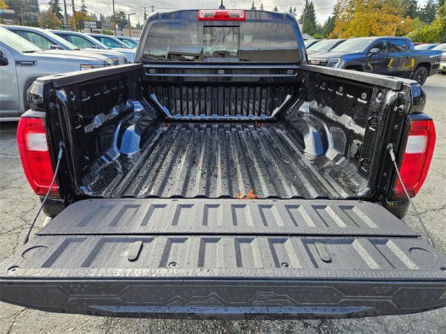 New 2025 GMC Canyon Elevation w/ Convenience Package image 10