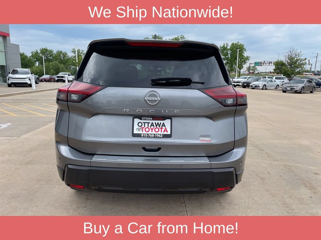 Used 2025 Nissan Rogue SV AWD/4WD image 6
